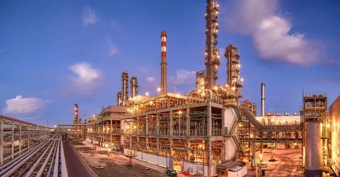 Kazahstan, cel mai mare furnizor de petrol pentru România, îşi va reduce producţia în 2026