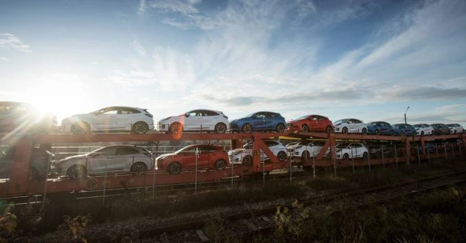 Producția de mașini a uzinelor din România a stagnat în noiembrie