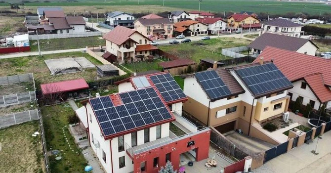Șeful UDMR ar dori suspendarea programului “Casa Verde Fotovoltaice”, Asociația Prosumatorilor se opune