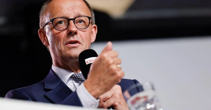 Cancelarul german Friedrich Merz spune că va trece la confiscarea activelor rusești înghețate, dacă va găsi o soluție legală să facă asta