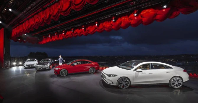Mercedes-Benz a prezentat „cea mai inteligentă mașină lansată vreodată de marcă”