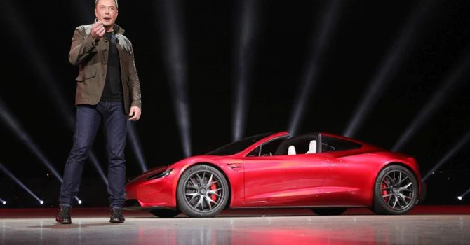 O veste proastă pentru Musk, a cărui imagine rămâne afectată de colaborarea cu Trump. Vânzările Tesla au scăzut peste așteptări în trimestrul doi din 2025