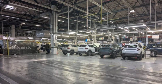 Reculul Dacia a dus la o scădere a producției de mașini din România cu 6,6% în ianuarie 2026