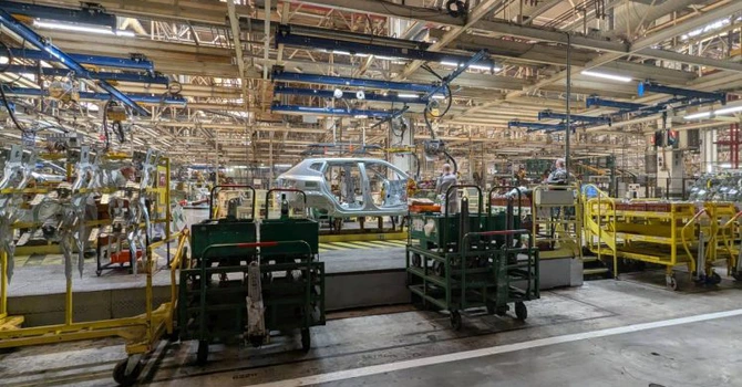 Automobile Dacia anunță un nou program de plecări voluntare. Compensații de până la 200.000 de lei, de persoană