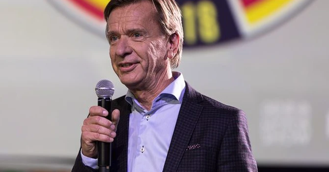 Șeful Volvo Hakan Samuelsson spuncă că clienții vor trebui să plătească pentru creșterea taxelor vamale