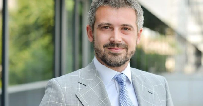 AmCham România: Nu trebuie să ne limităm la măsuri imediate, ci dimpotrivă, trebuie demarate reforme care să conducă la o situaţie sustenabilă