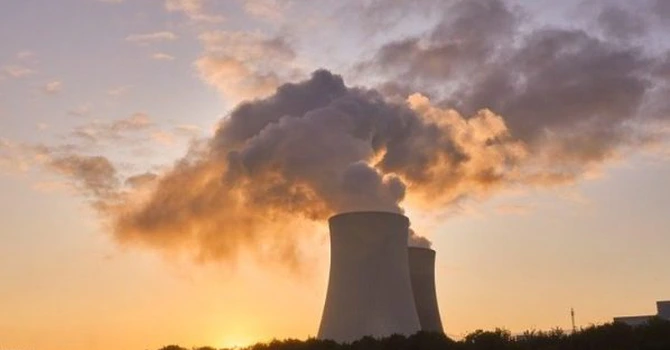 Kazahstanul nu face una, ci două centrale nucleare: una cu rușii, alta cu chinezii