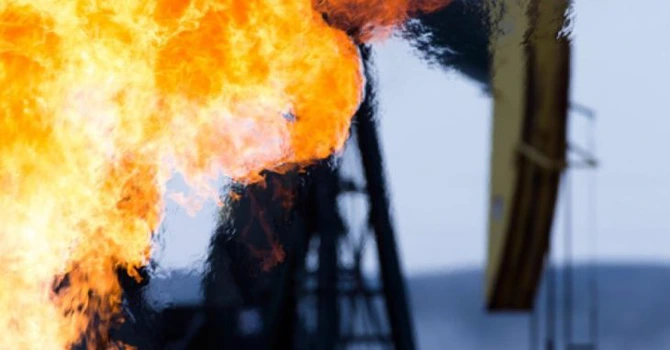 Prețul petrolului a sărit în aer după atacul Israelului asupra Iranului