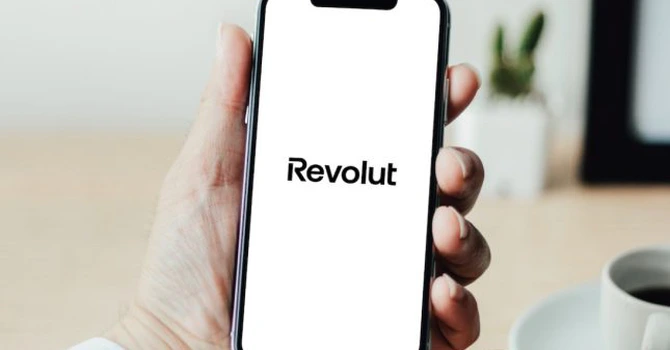 FOTO Anunț de la Revolut pentru toți clienții! Ofertă fără precedent la credite personalizate. Calcul concret și cum accesezi oferta