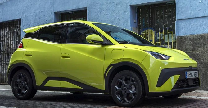 Atac serios la Dacia Spring. BYD Dolphin Surf va fi comercializat în România cu 19.000 de euro