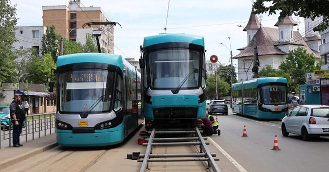 Primăria Galați a recepționat ultimul tramvai, al zecelea, din lotul cumpărat cu bani din PNRR