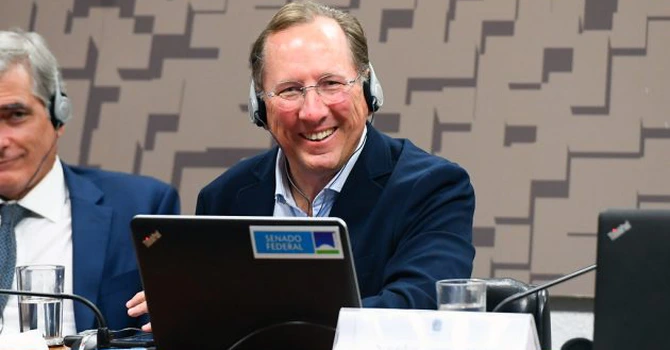 Grupul Eagle Football Holdings, controlat de omul de afaceri american John Textor, a anunțat vânzarea iminentă a participației pe care o deține la clubul englez Crystal Palace