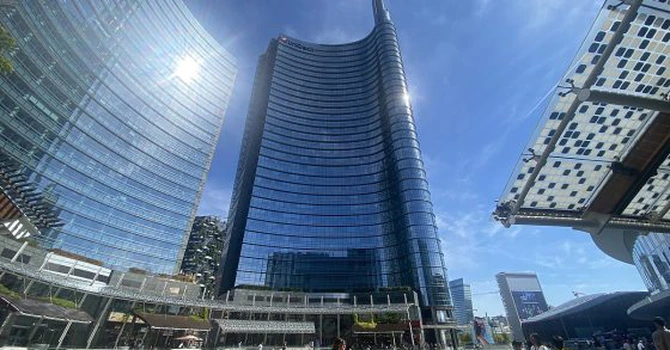 UniCredit a plătit peste 600 de milioane de euro pentru cumpărarea a 9,7% din acțiunile băncii grecești Alpha Bank – surse Bloomberg