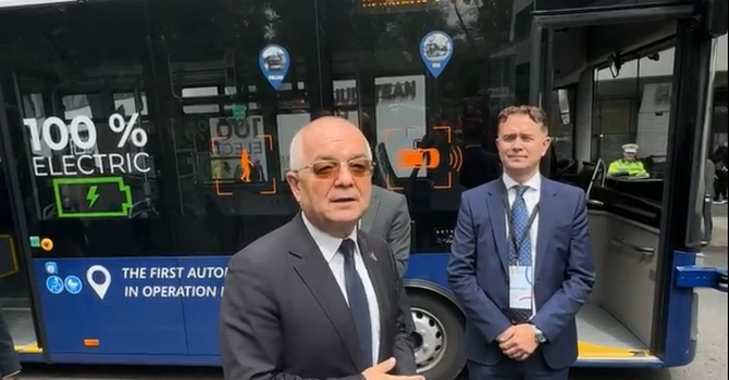 VIDEO Autobuz fără șofer, testat joi în premieră la Cluj – Napoca
