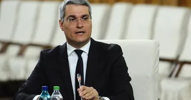 Dragoș Pîslaru (MIPE): Au ieșit din finanțarea PNRR 100 de şcoli care erau incluse în programul de digitalizare și 409 de unităţi de învăţământ la care nu mai avem timpul fizic să punem zona de laboratoare