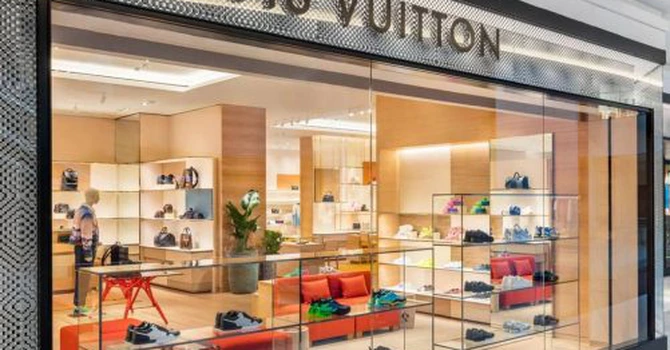 Record pentru Louis Vuitton în România