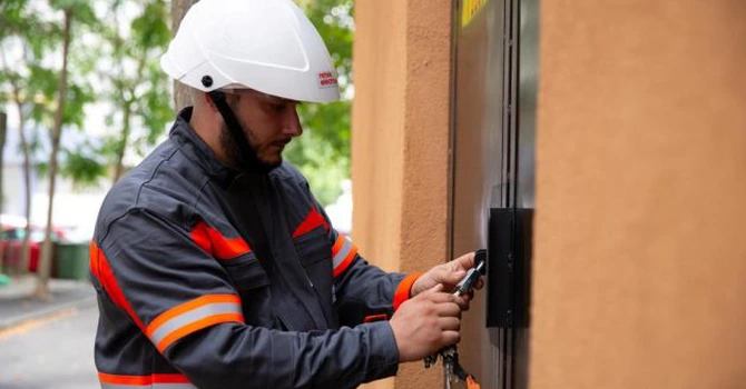 Rețele Electrice România lansează o licitație de 40 milioane de lei pentru achiziția de posturi de transformare
