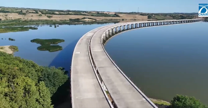 VIDEO Autostrada A3 Transilvania: Construcții Erbașu are mobilizați peste 500 de muncitori pe lotul Suplacu de Barcău – Chiribiș, unde a ajuns la un progres de 12,5%