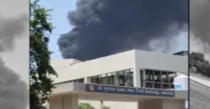Avion cu 242 de pasageri la bord s-a prăbuşit în India. Incendiu puternic