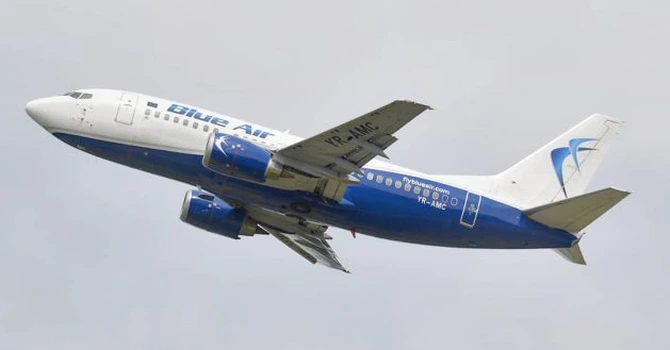 FOTO Imagini dezolante. Se vând cinci carcase ale avioanelor Blue Air, cu prețuri de la 10.000 de euro
