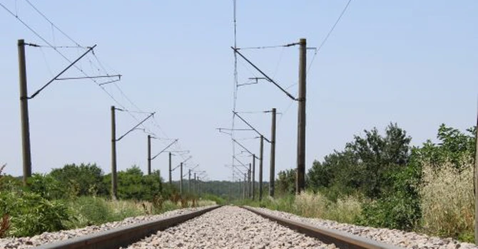 Calea ferată Craiova – Caransebeș: CFR SA a semnat cu turcii de la Ictas contract de 2,3 miliarde de lei pentru lotul 4