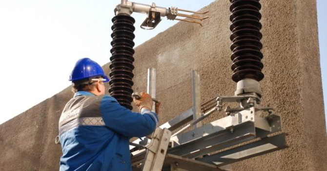Criză energie – Avertismentul şefului Electrica: Lipsa personalului calificat în România va deveni o vulnerabilitate, dacă nu găsim soluţii rapide