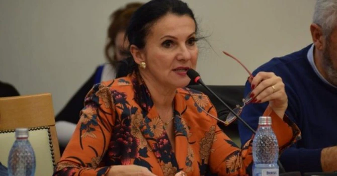 Sorina Pintea, fost ministru al Sănătății, a fost condamnată definitiv la 3 ani și 6 luni de închisoare. E a fost reținută și va fi dusă la Penitenciarul Gherla