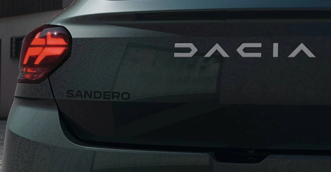 Noua Dacia Sandero, restilizată, e deja pe șosele