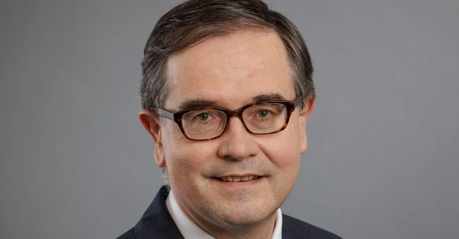 Directorul de achiziții al Renault, Francois Provost, este favorit să preia conducerea grupului auto francez – surse