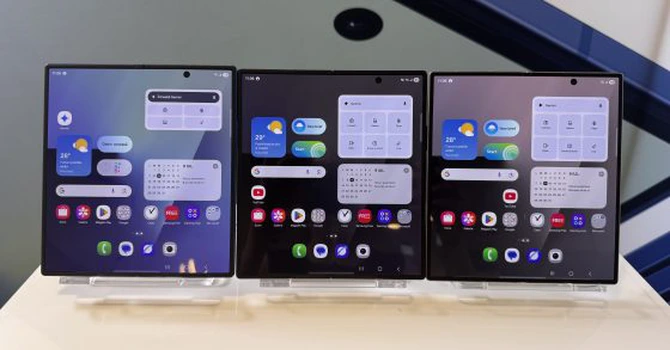 Samsung a prezentat în România noua generație de telefoane pliabile Fold și Flip. Prețuri și specificații