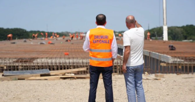 Autostrada Bucureștiului A0: Constructorul chinez, avertizat să crească mobilizarea în șantier pentru a finaliza anul acesta lucrările