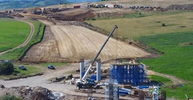 VIDEO Autostrada Transilvania: Cum evoluează lucrările Ozaltin la viaductele de peste trei kilometri