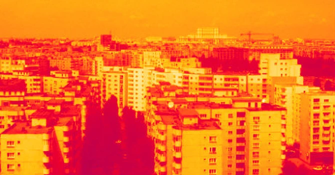 România fierbe la 40 de grade. Cod portocaliu de caniculă în Bucureşti şi mai mult de jumătate de ţară – Vezi harta