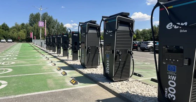 Cel mai mare hub de încărcare pentru maşini electrice din România a fost inaugurat la Piteşti – E.ON Drive Infrastructure