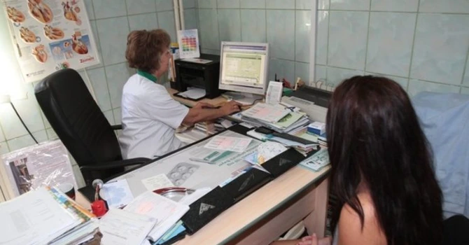 CASS – categoriile de persoane care nu vor mai fi scutite de la plata contribuţiei din toamnă: părintele în concediu de creşterea copilului, coasiguraţii. Lista completă a acestora, asumată de Guvern în cea mai recentă formă a legii