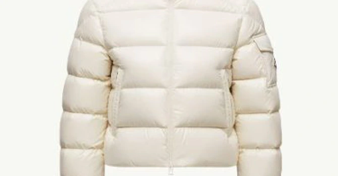 Firma din România a grupului de haine de lux Moncler a avut cele mai bune rezultate financiare de la înfiinţare şi face angajări