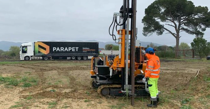 Românii de la Parapet, unii dintre cei mai mari constructori de regenerabile din țară, fac angajări masive. Ce posturi se oferă