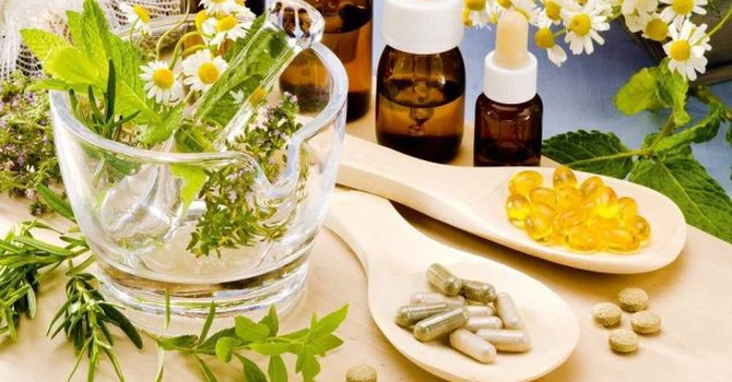 Ce cotă de TVA se aplică suplimentelor alimentare pe bază de plante medicinale: 11% sau 21%? Clarificări necesare în Normele Metodologice