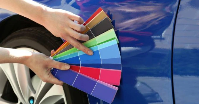 Europenii preferă mașinile gri, albe și negre. În interior, clienții din sudul continentului caută materiale accesibile
