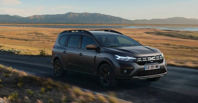 Dacia și Renault cheamă la service modele dotate cu sistemul hibrid de propulsie având la bază motorul de 1.6 l