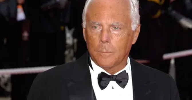 Autoritatea Antitrust Italiană amendează grupul Giorgio Armani cu 3,5 milioane de euro pentru practici comerciale înşelătoare