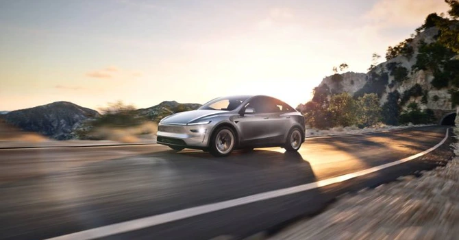 Țările de Jos, primul stat european care aprobă sistemul de conducere autonomă al Tesla. Măsura se poate extinde la nivelul UE