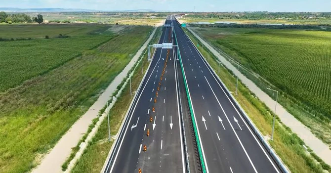 VIDEO Autostrada A7 Ploiești – Buzău: Imagini noi cu lotul 3, realizat în proporție de două treimi. Când va fi gata