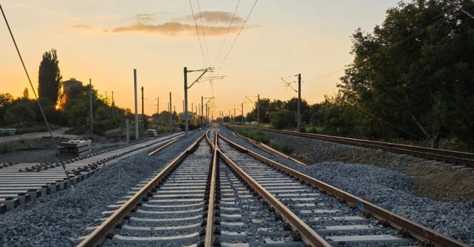 Calea ferată Caransebeș – Timișoara – Arad: 6 kilometri de linie nou-construită, redeschiși circulației pe lotul 2
