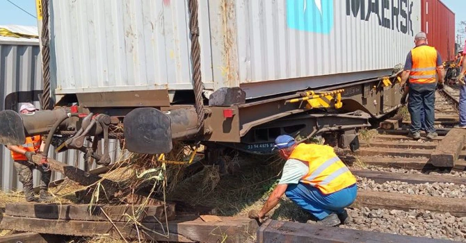 CFR SA: Echipele CF Constanţa acţionează pentru redeschiderea traficului feroviar de marfă la Agigea Ecluză – Constanța Port Ferry-Boat