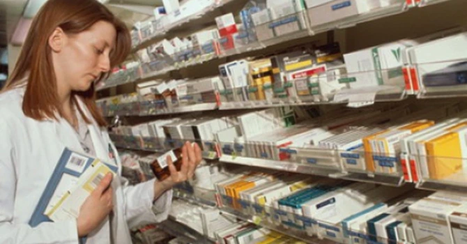 Comisia Europeană cere României să respecte termenele de plată pentru serviciile prestate în cadrul programului național de asigurări de sănătate