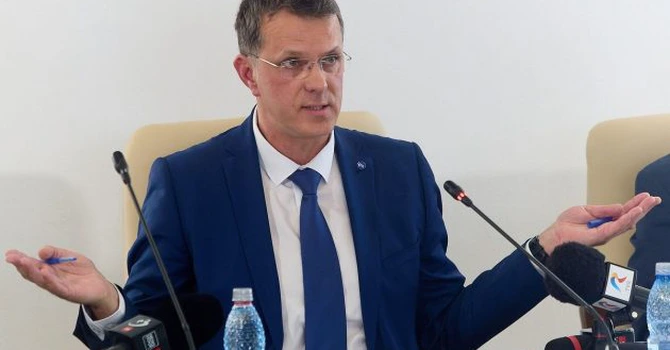 Ministrul Apărării, discuţii cu reprezentantul Comisiei Europene despre implementarea iniţiativei SAFE şi investiţii în industria de apărare