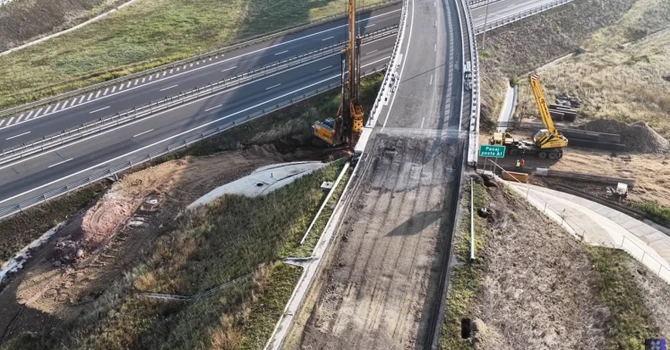 Autostrada A10 Sebeș – Turda: Probleme la pasajul peste A1? Ce lucrări spune CNAIR că se execută pe cheltuiala constructorului