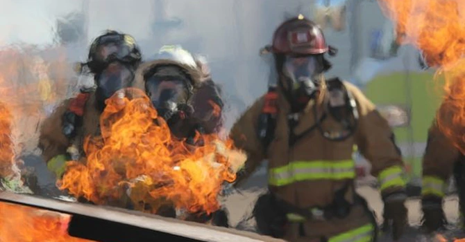 Anunțul autorităţilor despre incendiul de la CET Bucureşti – Ce spune ELCEN