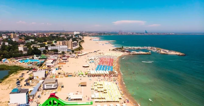 Litoralul înregistrează aproximativ 90.000 de turişti în acest weekend, cel mai ridicat grad de ocupare
